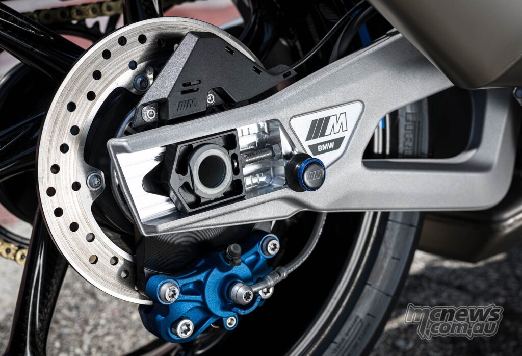 2025 BMW M 1000 RR