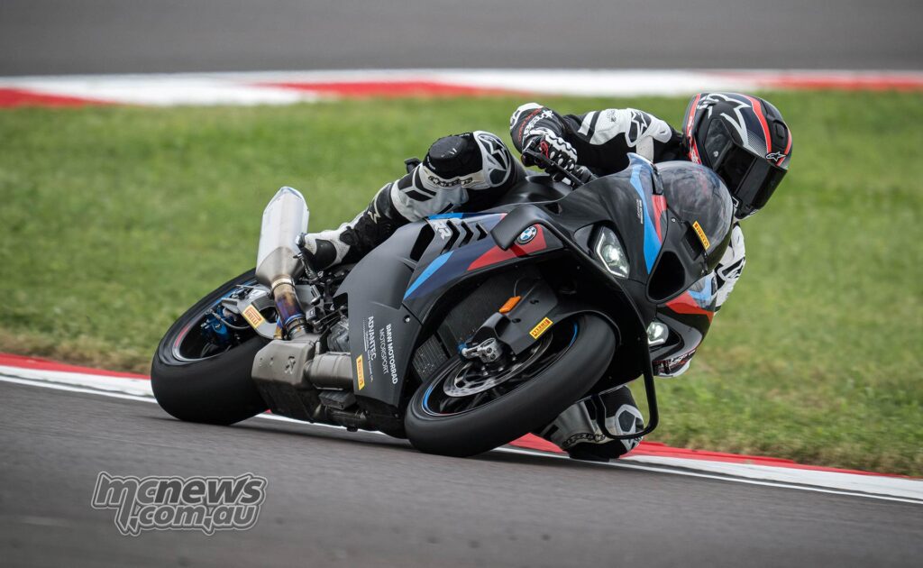 2025 BMW M 1000 RR