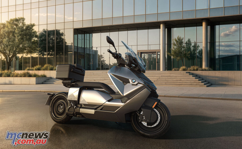 2026 BMW CE 04
