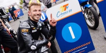 Mike Browne wins Historic Senior Classic TT