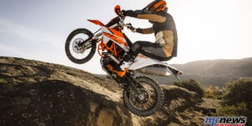 2026 KTM 690 Enduro R & 690 SMC R