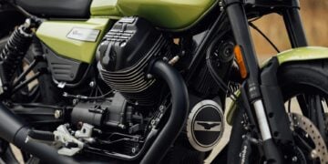 Moto Guzzi V7 Sport Review