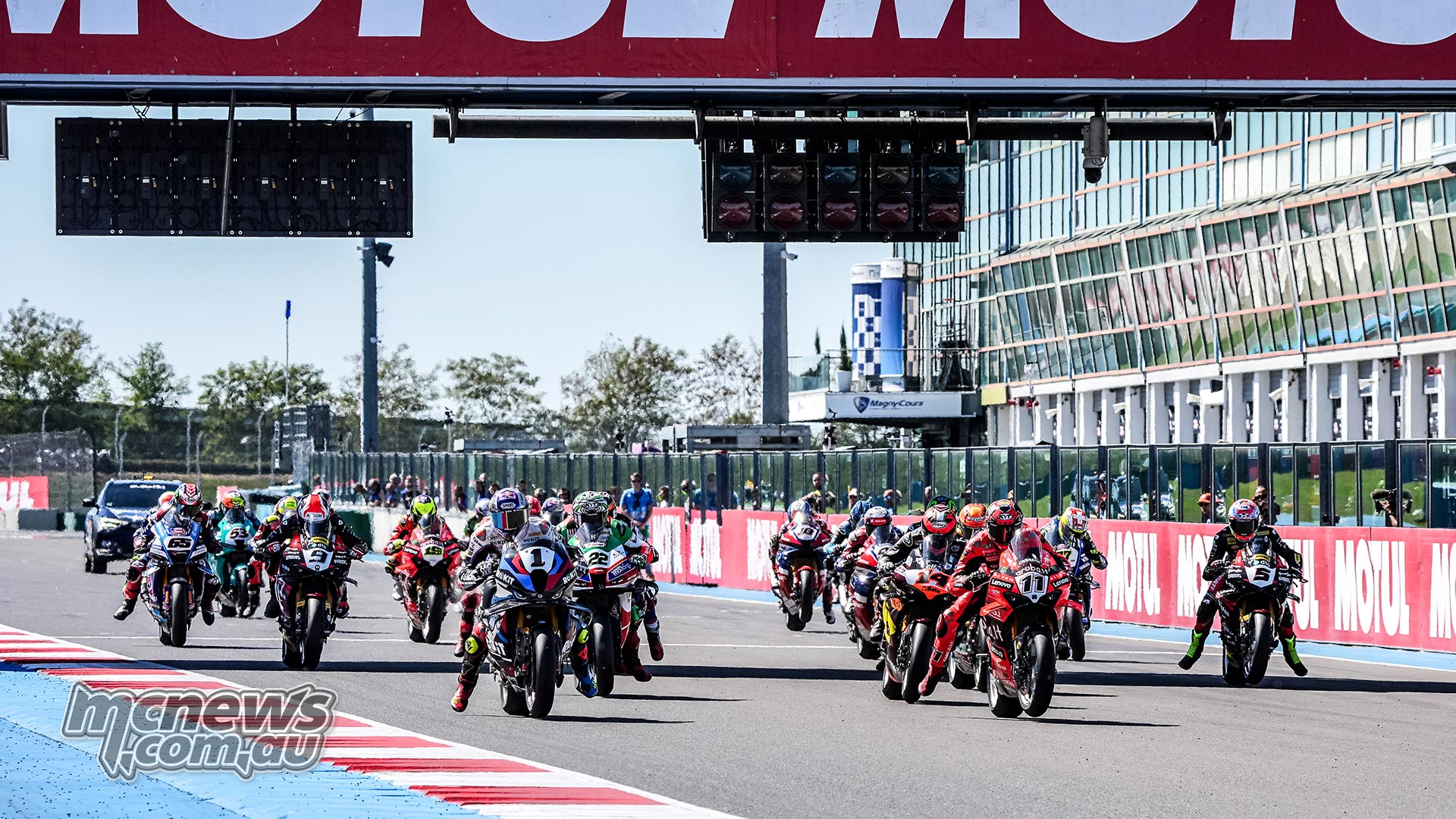 Ergebnisse/Zitate/Notizen/Bilder der WorldSBK/SSP/300/WCR vom Samstag aus ...