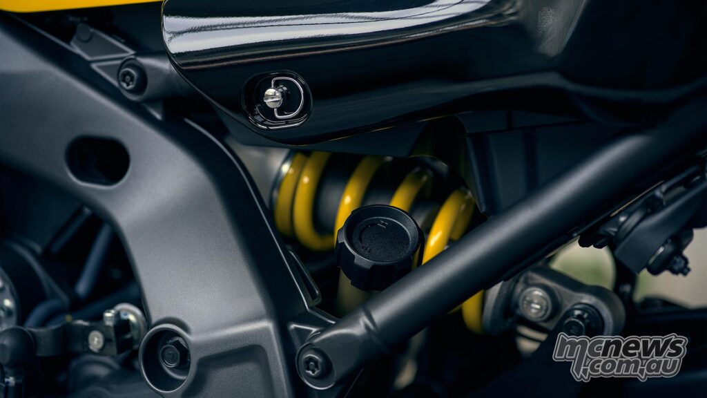 KYB rear shock with remote preload adjuster on Yamaha XSR900 GP