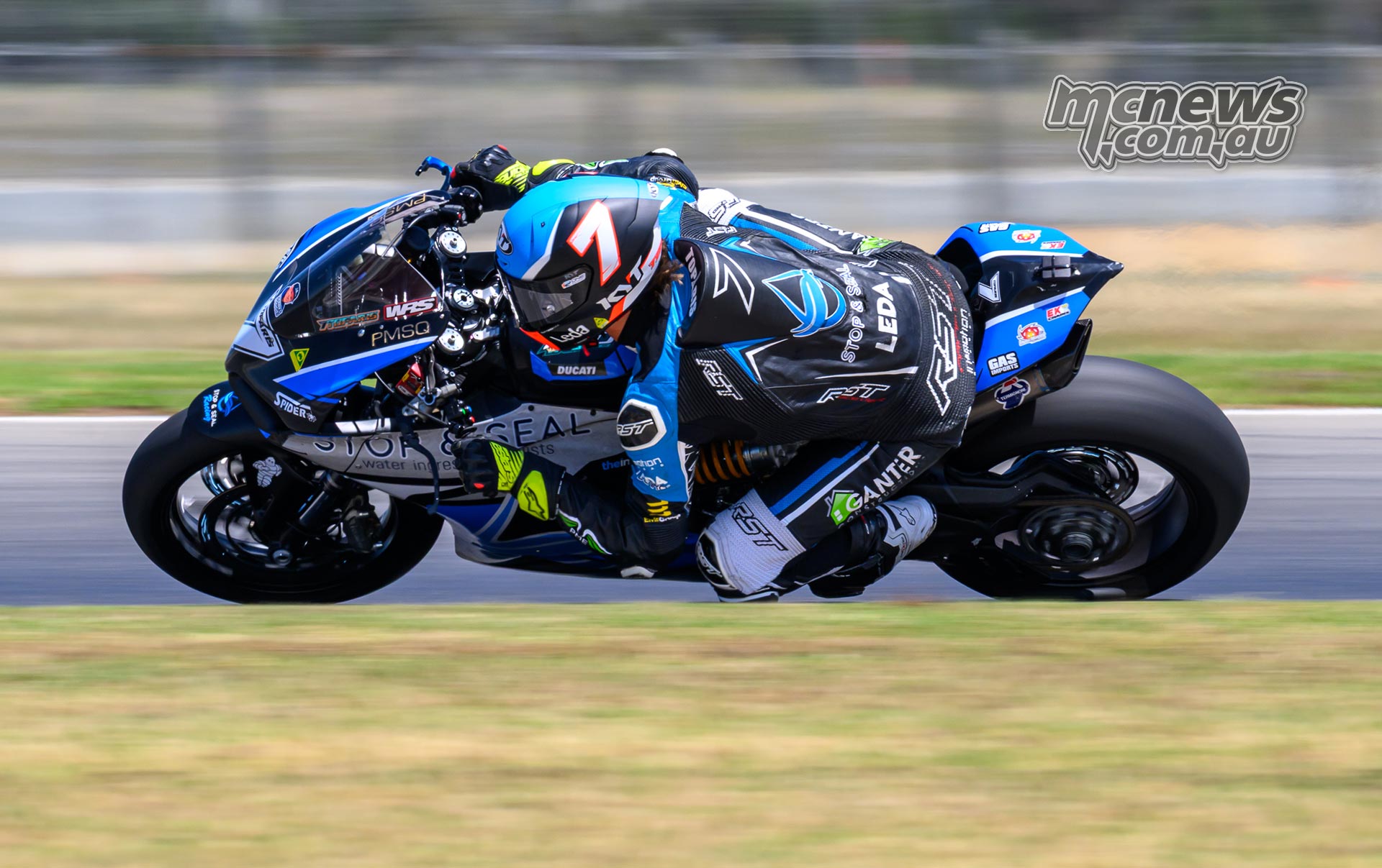 Toparis heads Stop & Seal SS front row at The Bend with new QP record