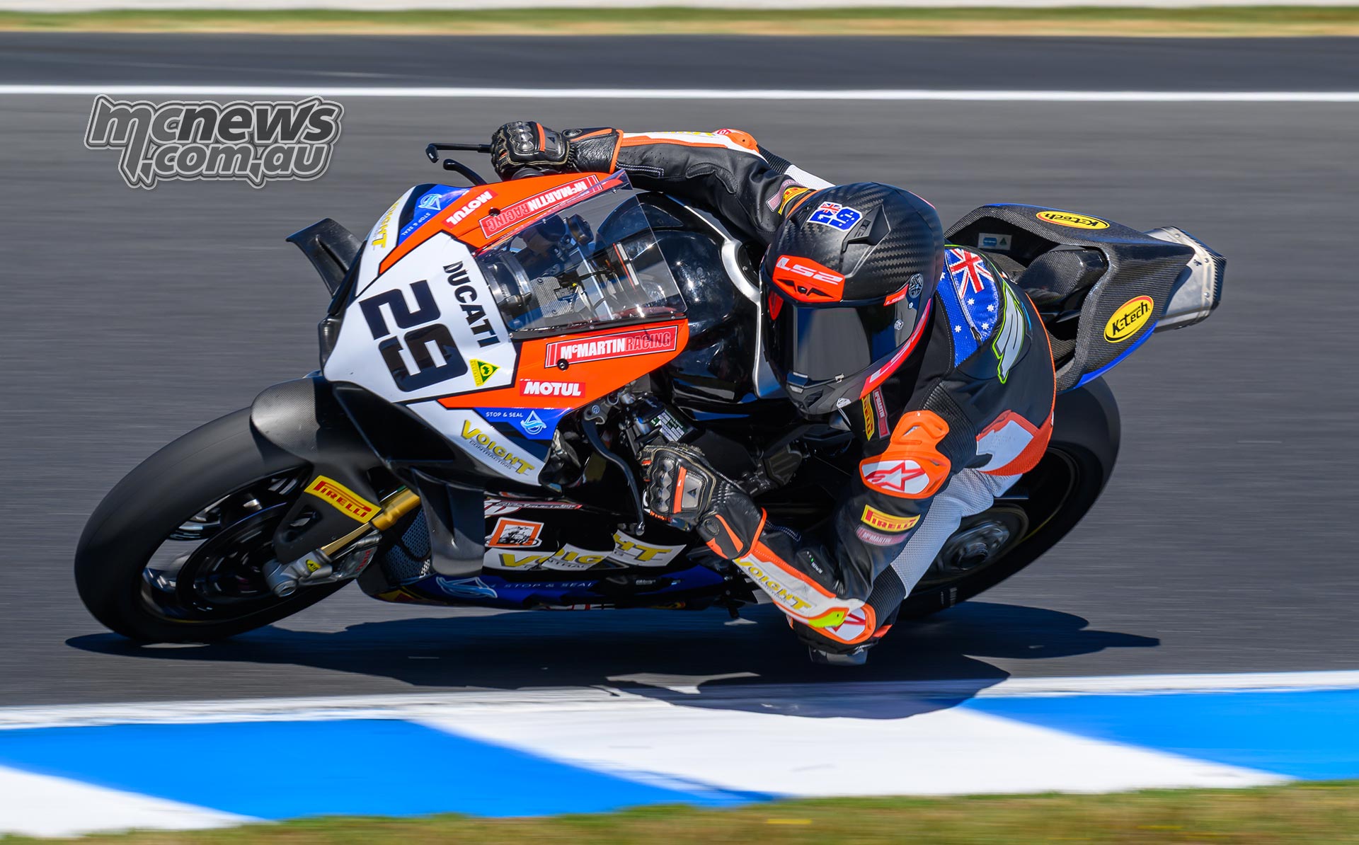 Voight takes pole in perfect conditions on Saturday morning at P.I.