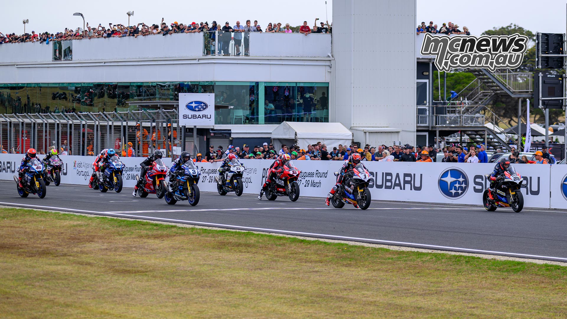 Youngsters come out on top again in sketchy final ASBK race at P.I.