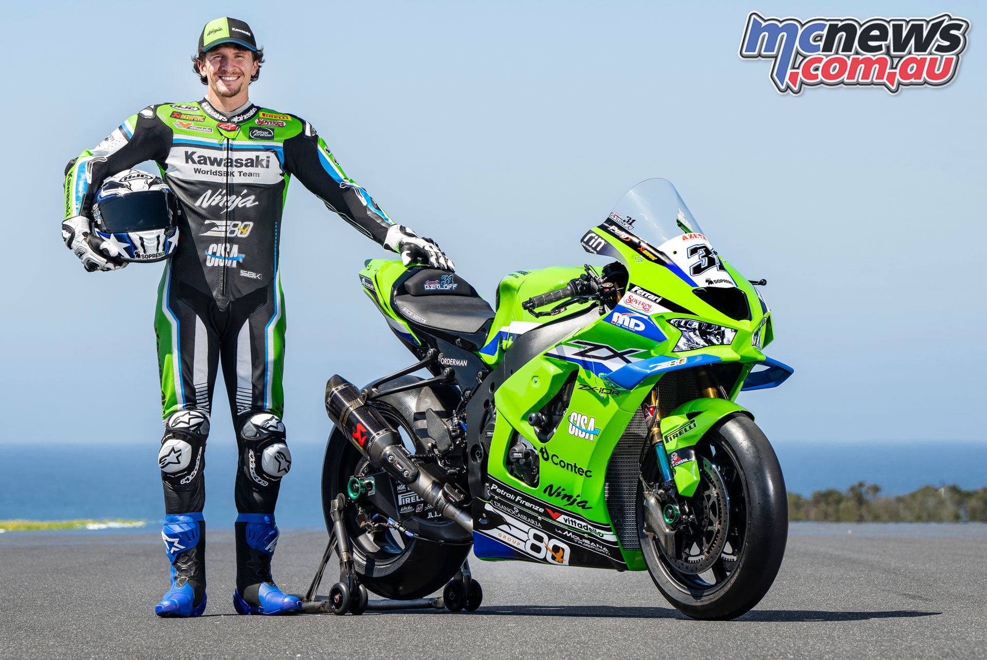 Kawasaki reveal 2026 World Superbike and SSP livery at P.I. as