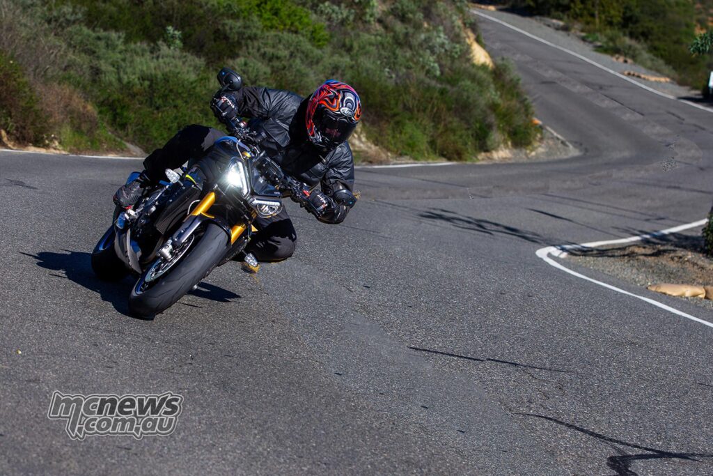 Fuelling remains a strength on the Speed Triple RS with 134.6 kW and 128 Nm on tap