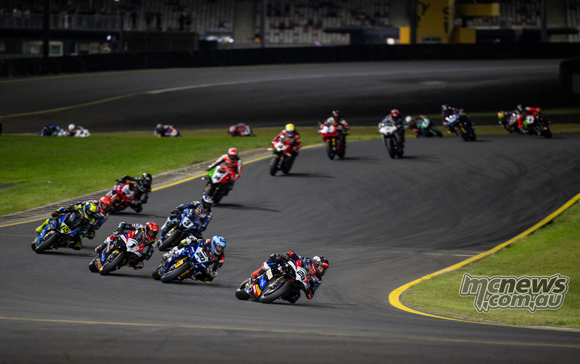 Voight dominates final ASBK bout at SMSP as Waters wins the round