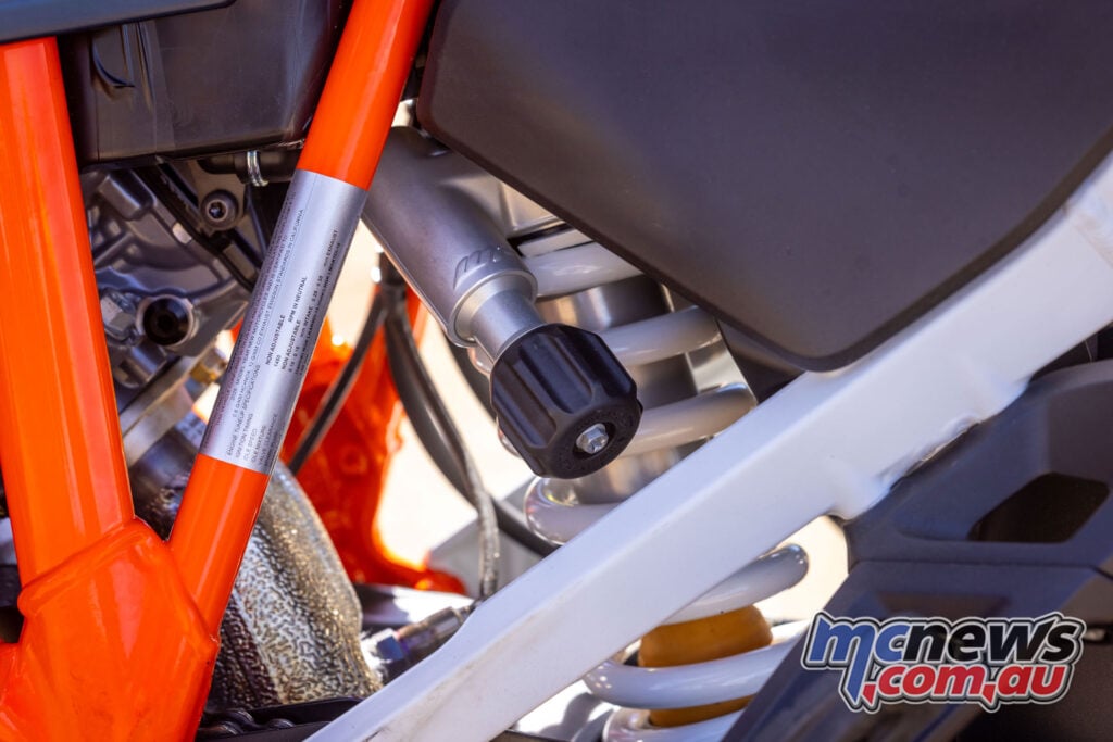 WP XPLOR PDF shock is fully adjustable