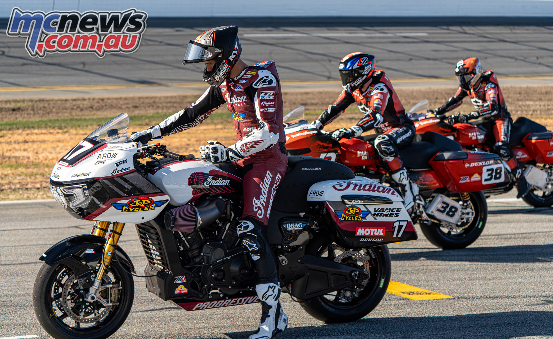 Baggers and Super Hooligan Images from Daytona with Richard Gergely