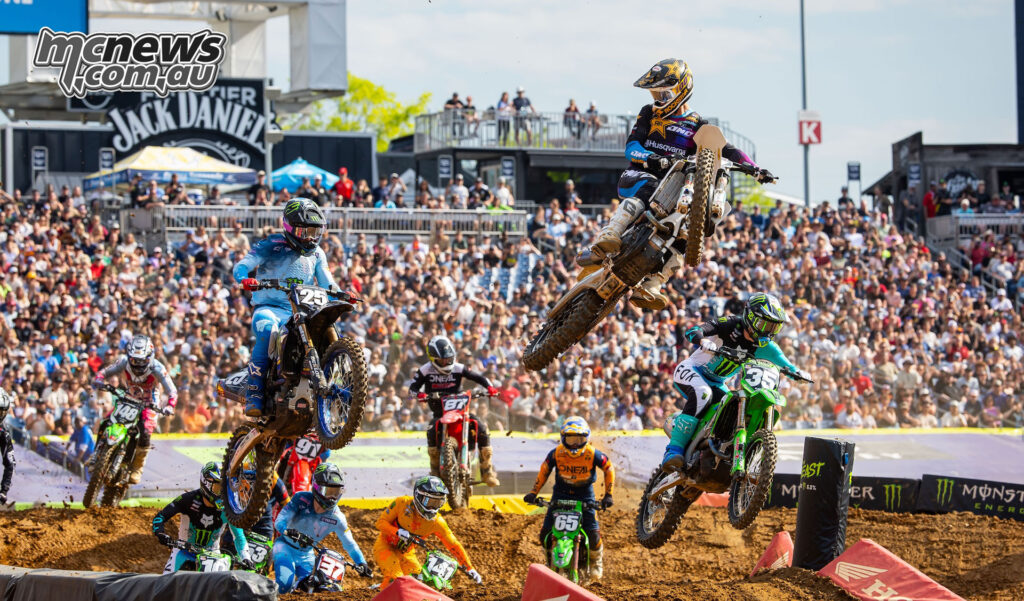 Daxton Bennick leads the start of the Nashville 250SX East main event