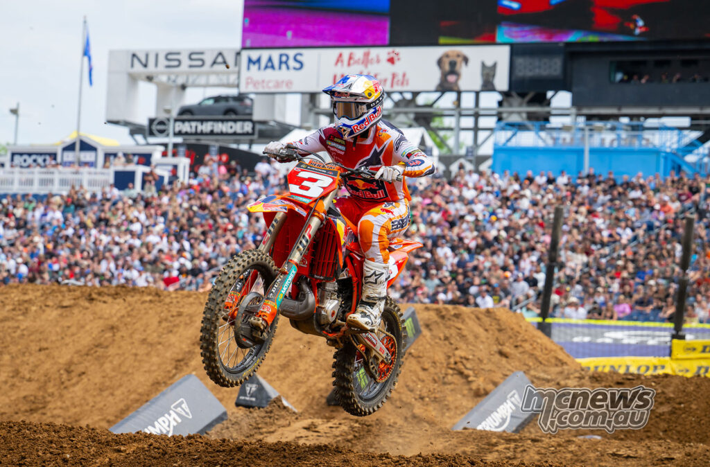 Eli Tomac during Nashville Supercross after topping qualifying and winning his heat