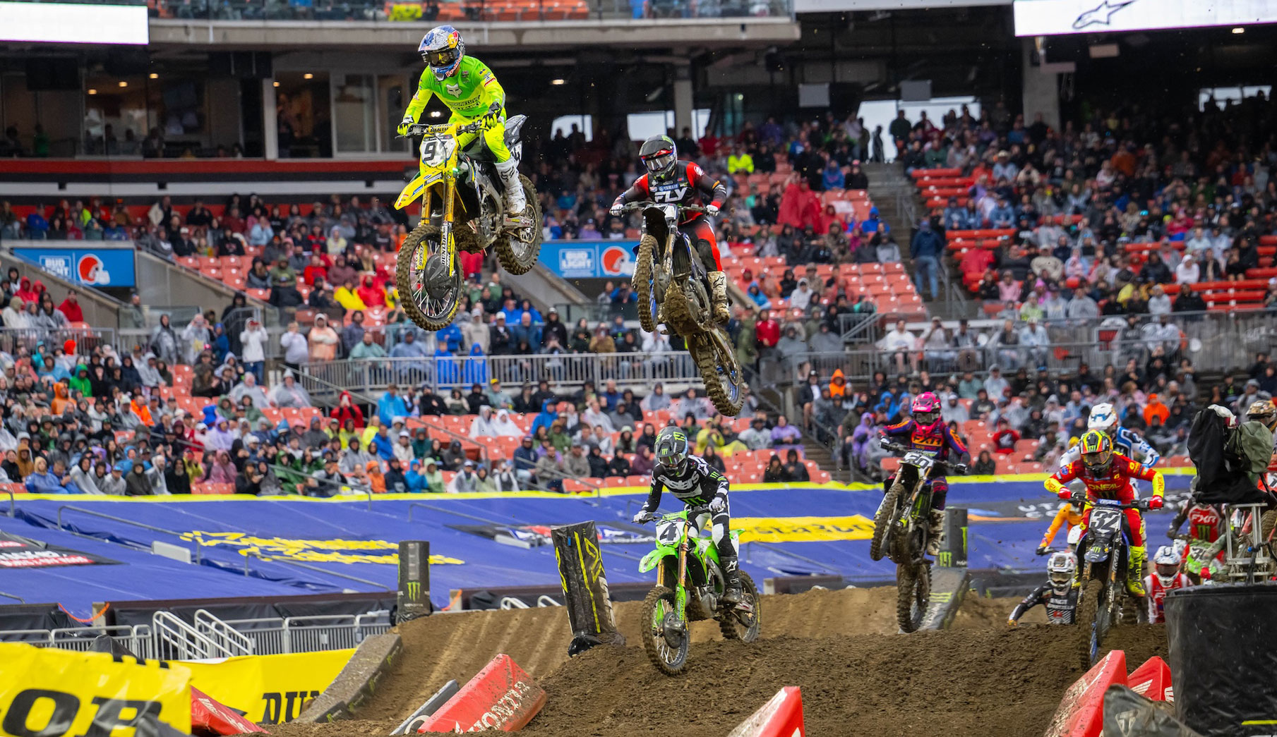 Roczen closes to one point with Cleveland Triple Crown victory