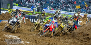 Roczen takes red plate as Davies seals 250 East title in rain-hit Philadelphia