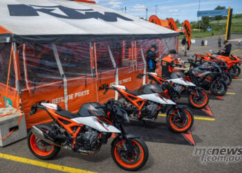 2026 KTM 990 Duke R vs KTM 990 RCR Review | Road and Track Test