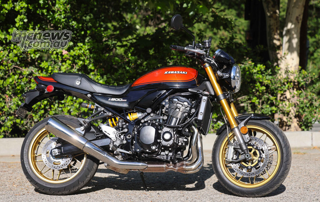 SE-specific upgrades are fully adjustable forks, and Öhlins shock