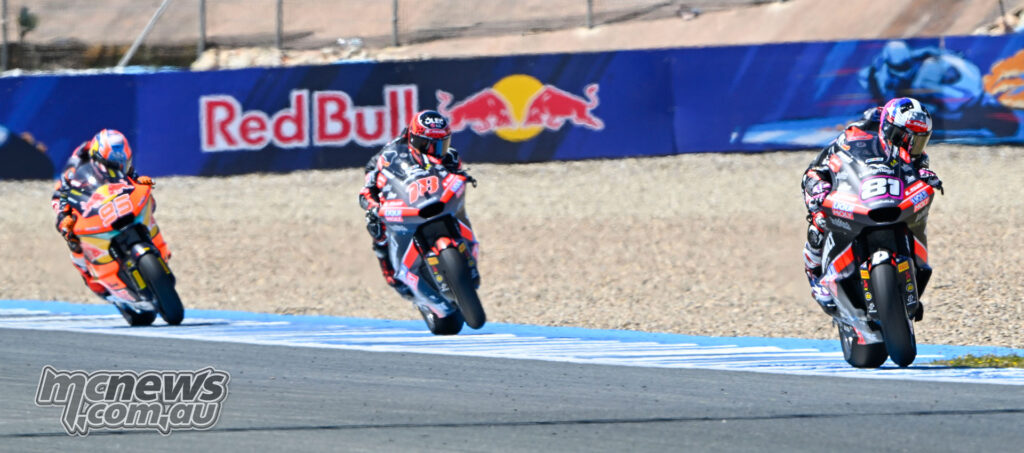 Senna Agius leads Manuel Gonzalez and Collin Veijer during the Moto2 race at Jerez.