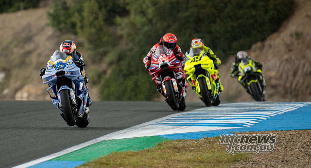 Alex Márquez leads Marc Márquez, Fabio Di Giannantonio and Raúl Fernández during the MotoGP Sprint at Jerez.