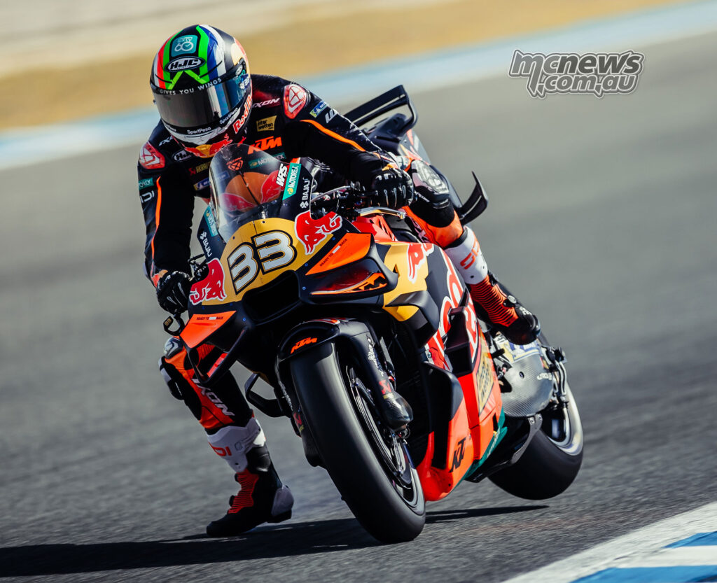 Brad Binder braking and turning the KTM RC16 at the Jerez MotoGP test.