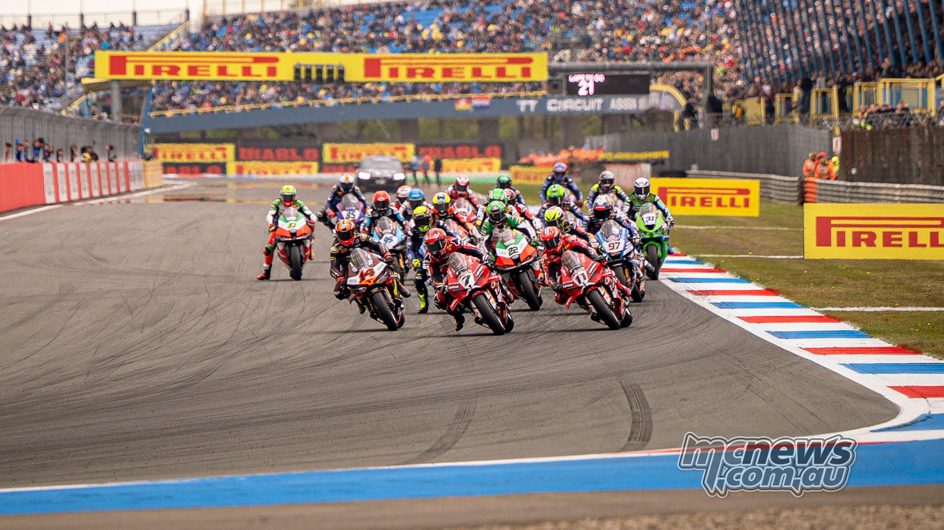 Assen WorldSBK Saturday – Bulega wins again as Masiá, Buis and Herrera strike