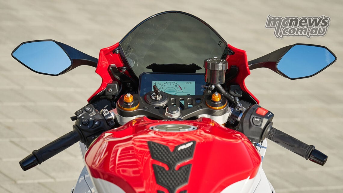 2026 Yamaha YZF-R7 Review | Electronics transform Yamaha’s CP2 ...