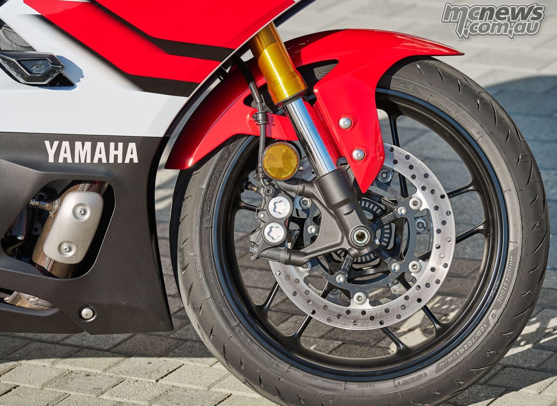 2026 R7 Foot 2026 Yamaha R7 Review | LAMS and HO road and track test | MCNews