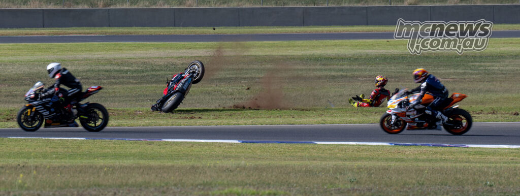 Olly Simpson crashes out of the opening Supersport Next Gen race at turn two at The Bend
