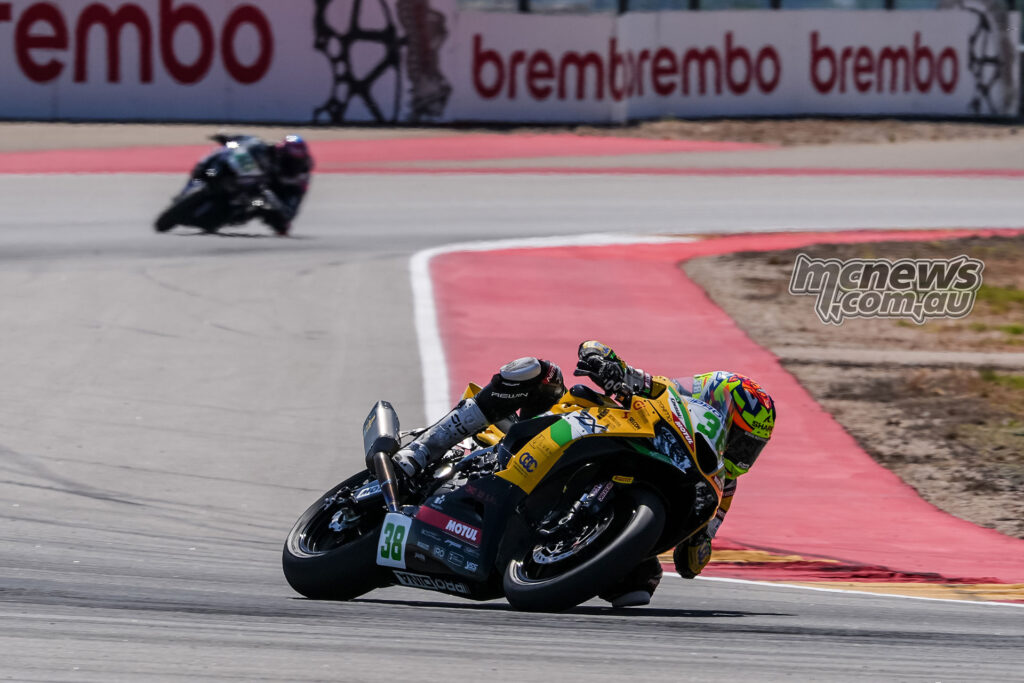 David Salvador riding the Team ProDina Kawasaki ZX-6R 636 during WorldSPB Superpole at Aragon.