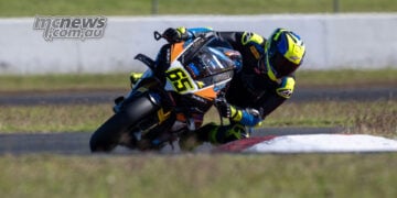 Halliday and Edwards take poles as ASBK finale builds at QLD Raceway