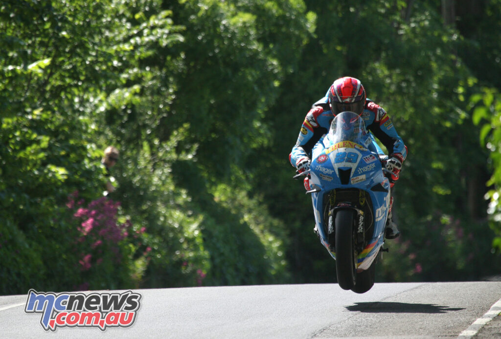 Mitch Rees riding the Milenco by Padgett’s Honda CBR600RR during the 2026 Supersport TT.