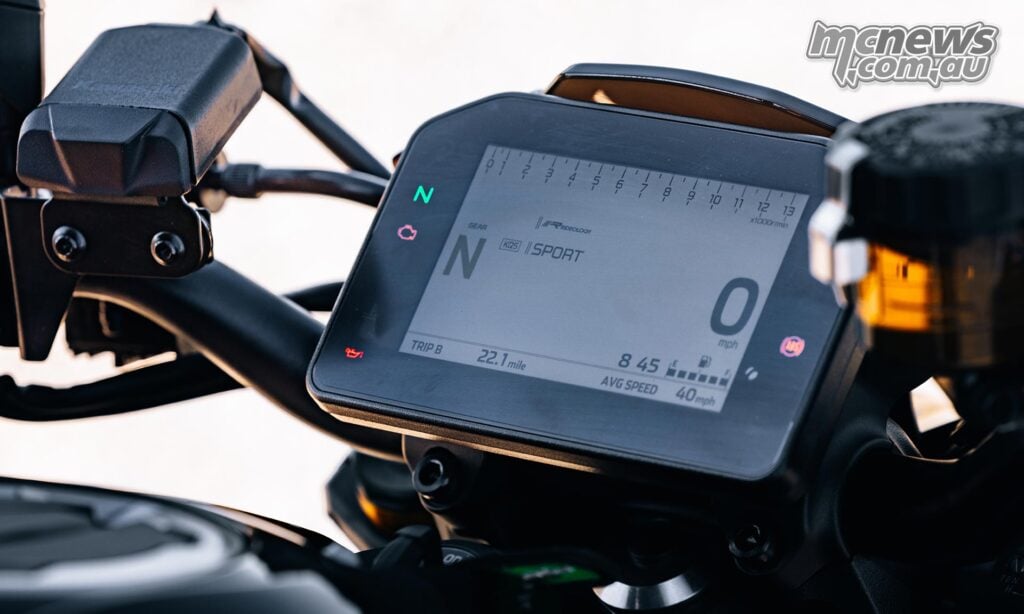 Close-up of the Kawasaki Z1100 SE ABS TFT dashboard showing neutral, Sport mode and digital speed readout.