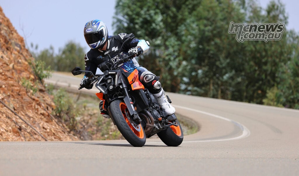 KTM 990 Duke testing Metzeler Sportec 01 tyres on Spanish road