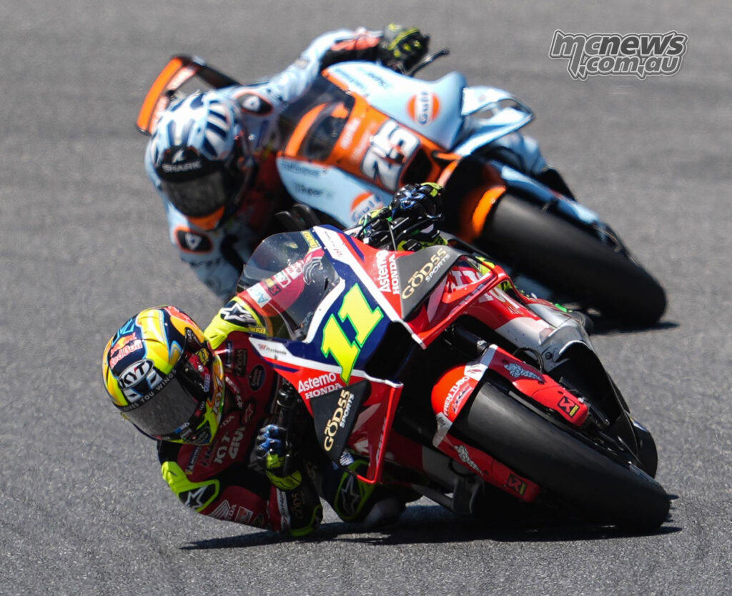 Diogo Moreira leads Raul Fernandez through a Mugello corner during the Italian Grand Prix.