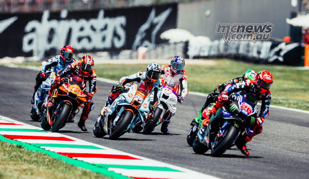 Fabio Quartararo leads Raul Fernandez and Maverick Viñales through a Mugello bend.