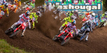 Hunter Lawrence, Jett Lawrence and Haiden Deegan near the front of the Washougal 450 start.