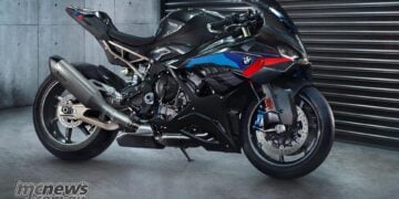BMW sharpens M 1000 RR as 2027 model updates roll out
