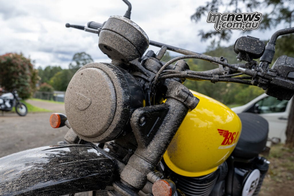 Short front mudguard on the BSA Scrambler 650