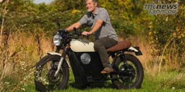 The converted CB500 preserves the stance of a classic lightweight Honda, although Beachman has not yet published the finished motorcycle’s weight or balance figures.
