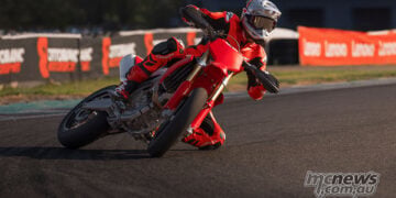 Ducati Desmo450 SM brings 63.5 hp and factory-developed hardware to supermoto