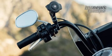 Quad Lock Handlebar Mount Pro Adjustable brings more flexibility