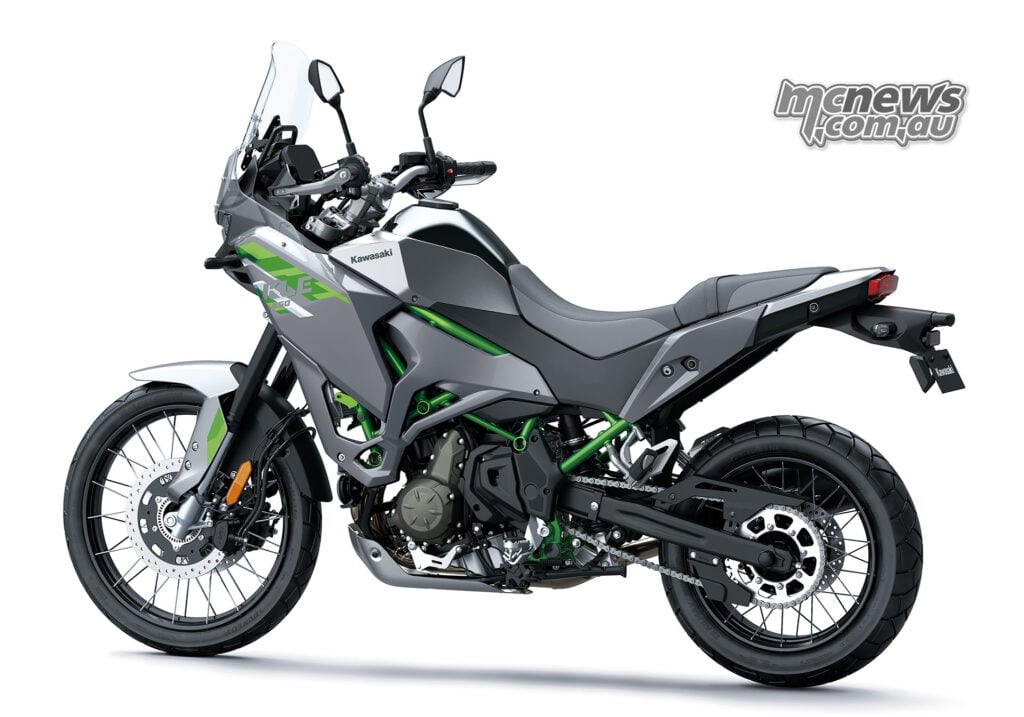 Left-rear three-quarter view of the Kawasaki KLE650 SE with its stepped seat and rear subframe visible.