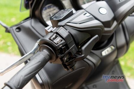 Yamaha TMax RbMotoLens
