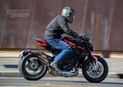 MV Agusta Dragster 800 RR SCS Review
